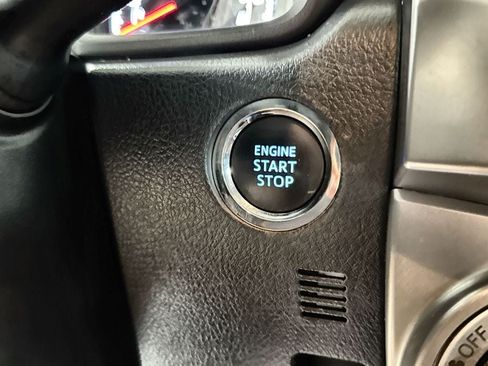 Used 2022 Toyota 4Runner SR5 Premium AWD/4WD image 24