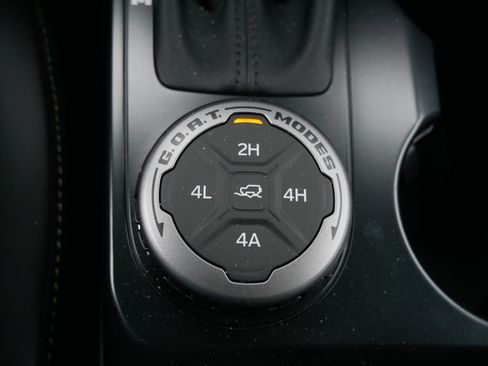 Used 2026 Ford Bronco Badlands AWD/4WD image 31