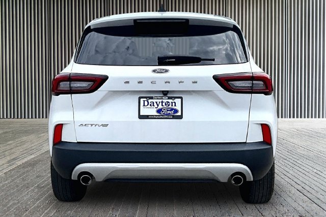 Used 2023 Ford Escape Active w/ Cold Weather Package FWD image 4