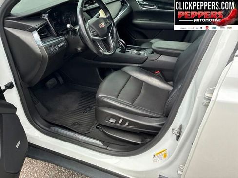 Used 2021 Cadillac XT5 Premium Luxury FWD image 11