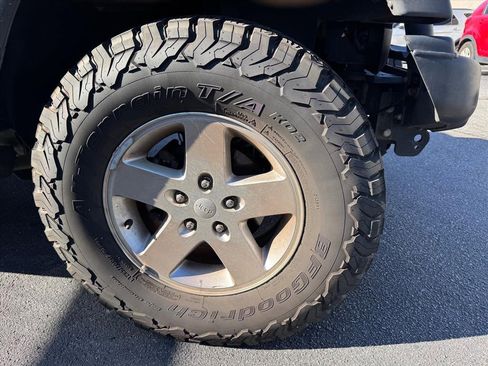 Used 2016 Jeep Wrangler Unlimited Sport w/ Quick Order Package 23S image 2