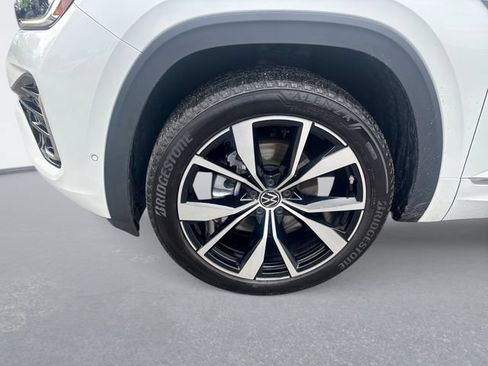 Used 2025 Volkswagen Atlas SEL Premium R-Line AWD/4WD image 10