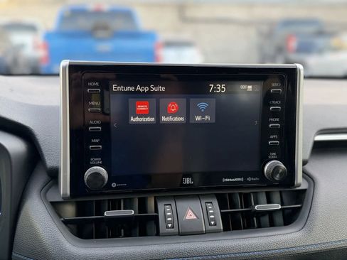 Used 2020 Toyota RAV4 XSE AWD/4WD image 32