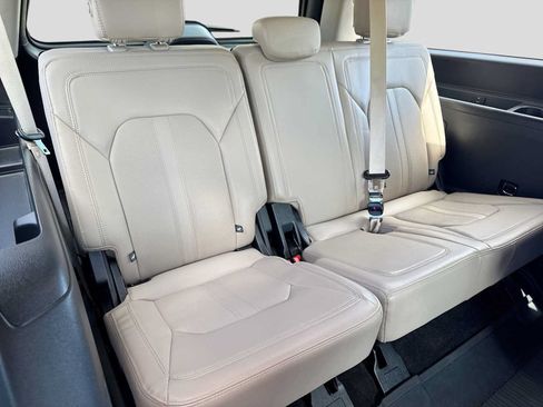Used 2022 Ford Expedition Max Limited RWD image 22