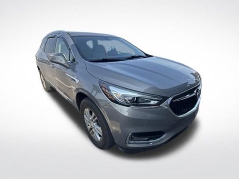 Used 2018 Buick Enclave Essence w/ Trailering Package FWD image 10