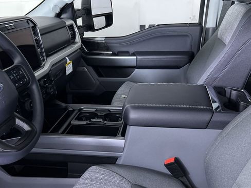 New 2026 Ford F250 XLT w/ XLT Premium Package image 21