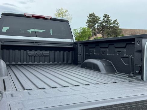 New 2026 GMC Sierra 2500 SLE w/ SLE Value Package; AWD/4WD image 7