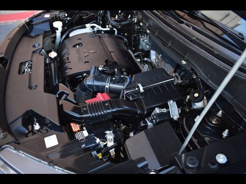 Used 2021 Mitsubishi Outlander Sport SE image 38