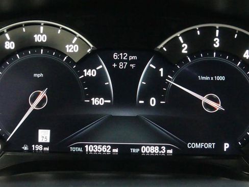 Used 2018 BMW 530i xDrive image 32