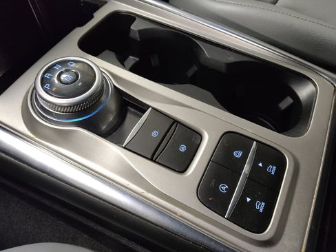 Used 2021 Ford Explorer XLT w/ Equipment Group 202A image 26