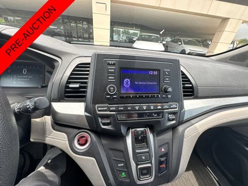 Used 2018 Honda Odyssey LX image 23