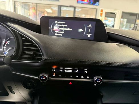 Used 2025 MAZDA MAZDA3 s image 16