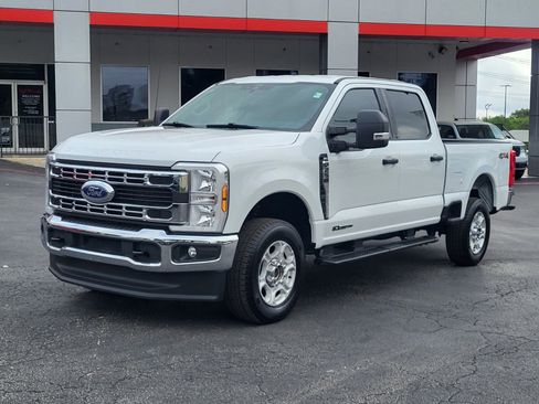 Used 2025 Ford F250 XLT AWD/4WD image 8