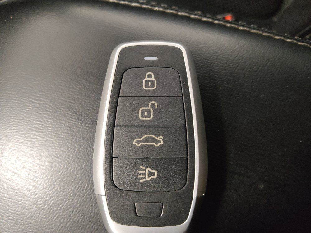 Used 2020 Dodge Journey Crossroad FWD image 32