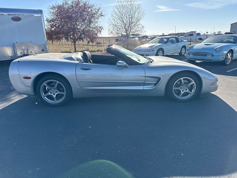Used 2004 Chevrolet Corvette Convertible w/ Preferred Equipment Group RWD image 68