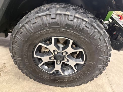 Certified 2018 Jeep Wrangler Unlimited Rubicon AWD/4WD image 3