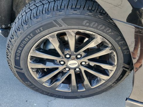 Used 2020 Ford Expedition Limited RWD image 8