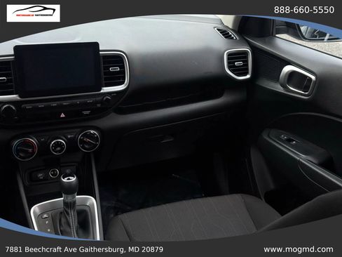 Used 2023 Hyundai Venue SE w/ Cargo Package image 26
