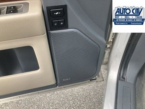 Used 2009 Ford Flex SEL FWD image 18