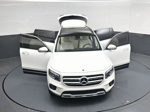 Used 2022 Mercedes-Benz GLB 250 GLB 250 image 56