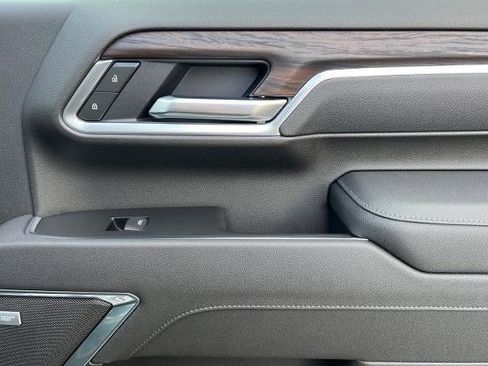 New 2026 GMC Sierra 3500 SLT w/ SLT Premium Package image 18