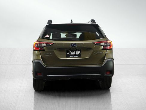 Used 2023 Subaru Outback Premium image 4