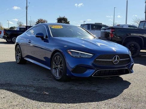 Used 2024 Mercedes-Benz CLE 300 4MATIC Coupe image 4