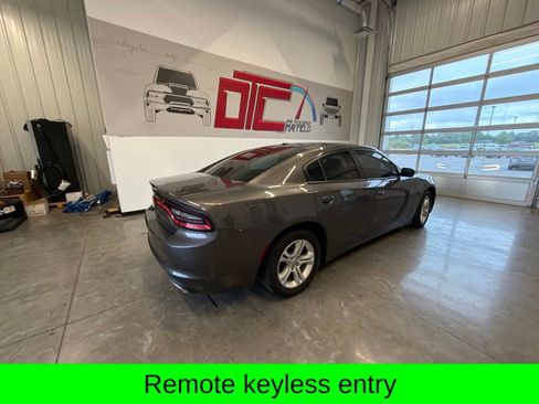 Used 2021 Dodge Charger SXT w/ Leather Interior Group RWD image 3