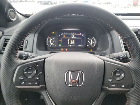 Used 2025 Honda Passport TrailSport image 33