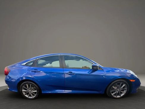 Used 2019 Honda Civic EX image 4