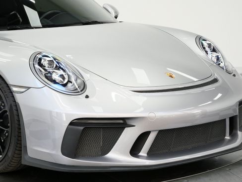 Used 2018 Porsche 911 GT3 RWD image 43