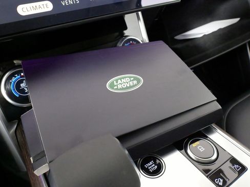 Used 2023 Land Rover Range Rover SE image 69