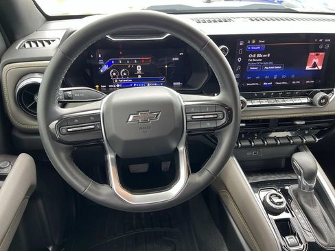 Used 2024 Chevrolet Colorado ZR2 AWD/4WD image 4