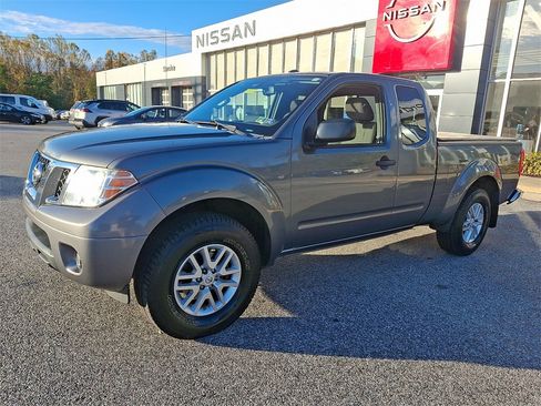 Used 2017 Nissan Frontier SV w/ SV Value Truck Package image 3
