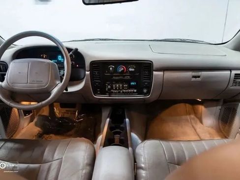 Used 1995 Chevrolet Impala SS RWD image 12