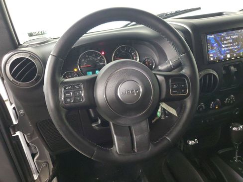 Used 2015 Jeep Wrangler Sport AWD/4WD image 13