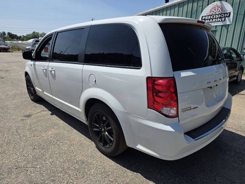 Used 2019 Dodge Grand Caravan GT FWD image 13