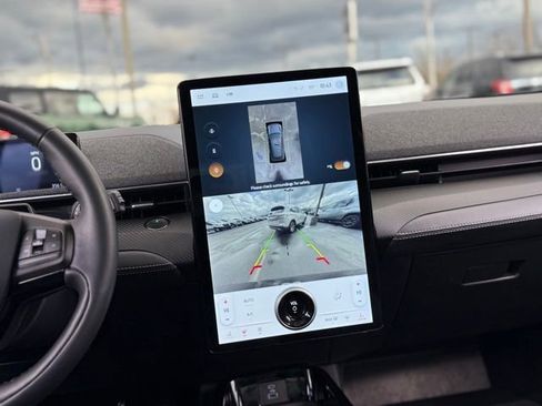 Used 2022 Ford Mustang Mach-E Premium image 5