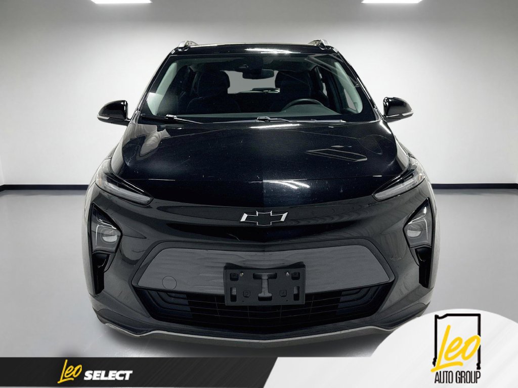 Used 2023 Chevrolet Bolt EUV LT w/ Driver Confidence Package FWD image 2
