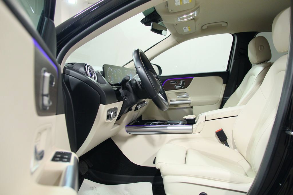 Certified 2023 Mercedes-Benz GLA 250 4MATIC image 5