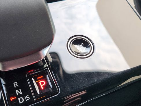 Used 2024 Land Rover Range Rover Sport Dynamic SE image 23