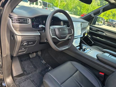New 2026 Jeep Grand Wagoneer L Limited AWD/4WD image 23