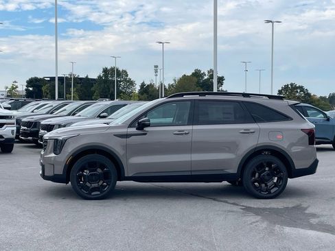 New 2026 Kia Sorento X-Line EX image 4