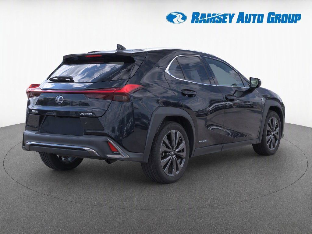Used 2019 Lexus UX 250h F Sport w/ F Sport Premium Package AWD/4WD image 4