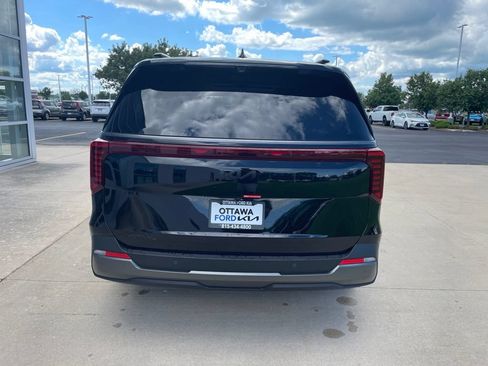 New 2027 Kia Carnival SX Prestige FWD image 6