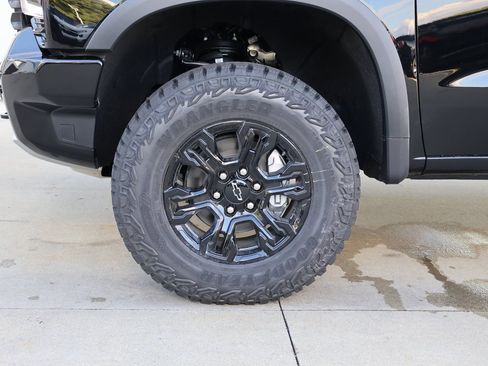 New 2026 Chevrolet Silverado 1500 ZR2 image 51