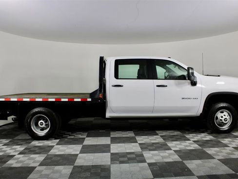 Used 2023 Chevrolet Silverado 3500 W/T w/ WT Fleet Convenience Package image 9
