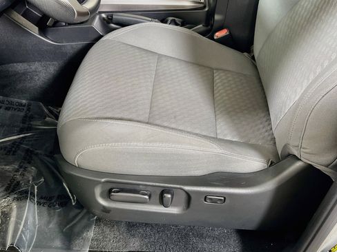 Used 2023 Toyota Tacoma SR5 w/ Technology Package AWD/4WD image 18