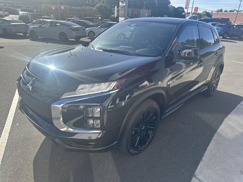 Used 2023 Mitsubishi Outlander Sport ES AWD/4WD image 4