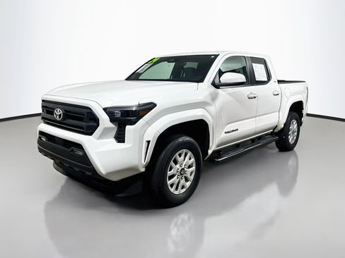 Used 2024 Toyota Tacoma SR5 RWD image 9